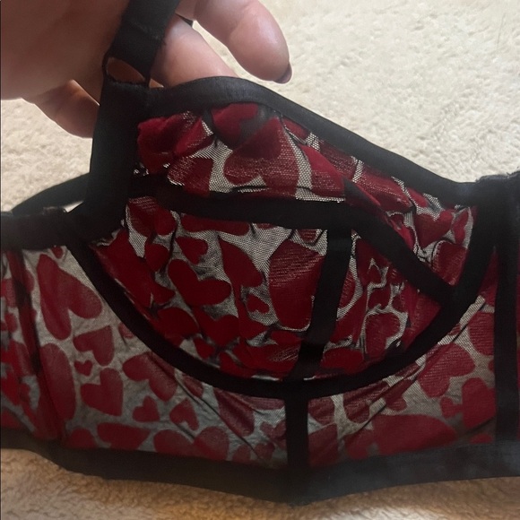 Sexy Mesh Black and Red Heart Pattern Bra Torrid Sz 1 EUC - Picture 3 of 9